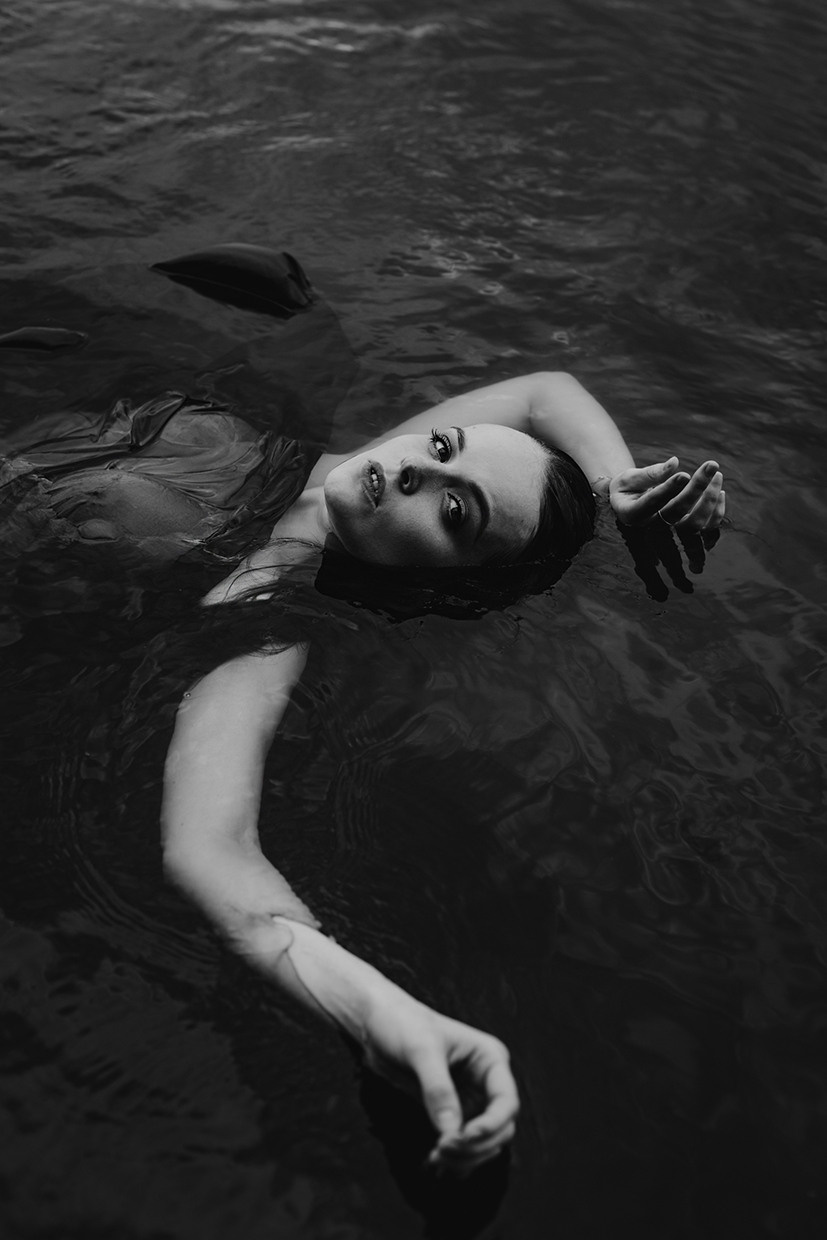 Девушка на воде — идея фотосессии