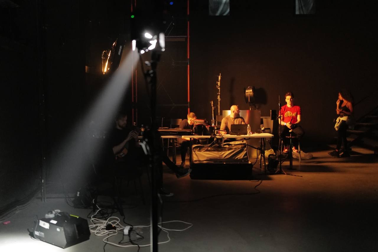 Видеопродакшн HOLODNO | Создаем видео для бизнеса и брендов