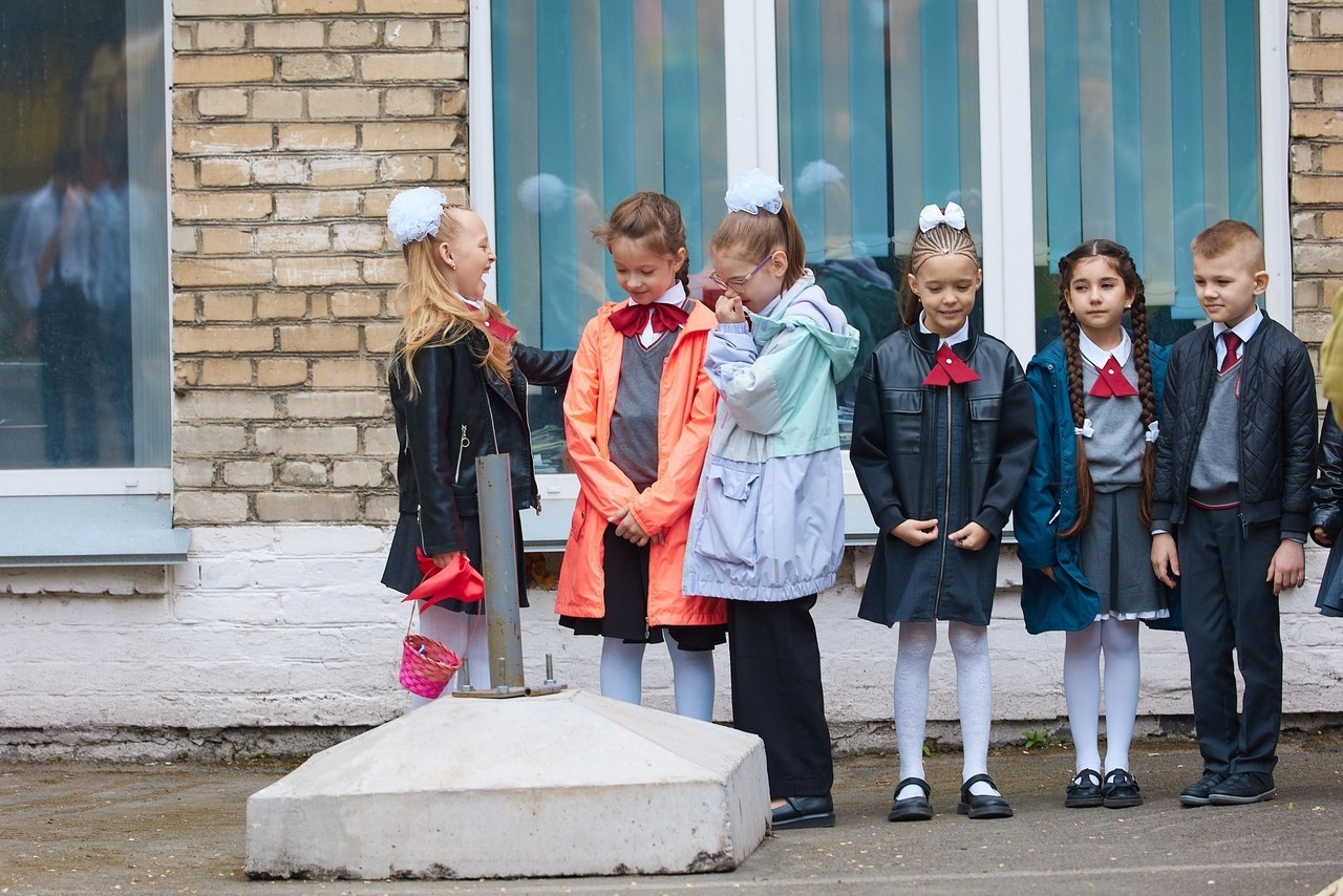 Отзывы о работе фотографа для школы и детского сада в Новосибирске. Выпускной альбом Новосибирск