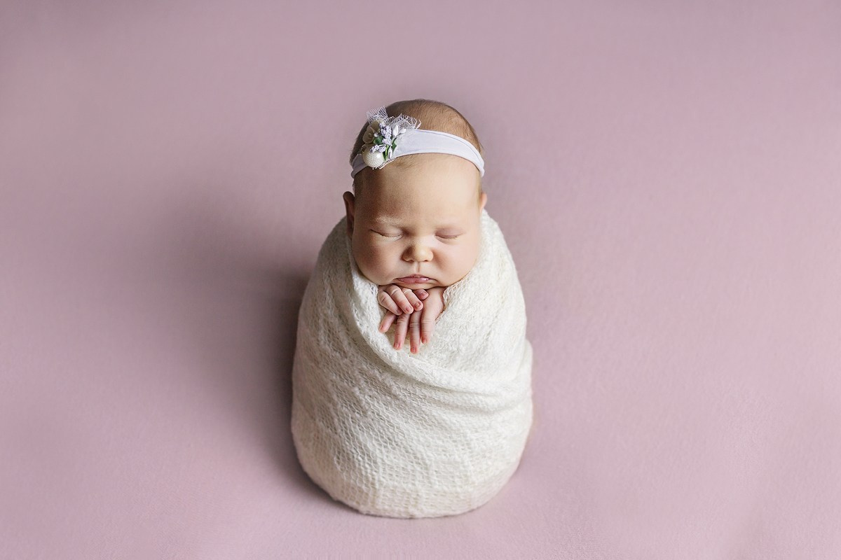 Съемка новорожденных. Фотограф новорожденных малышей Ирина Шайнурова