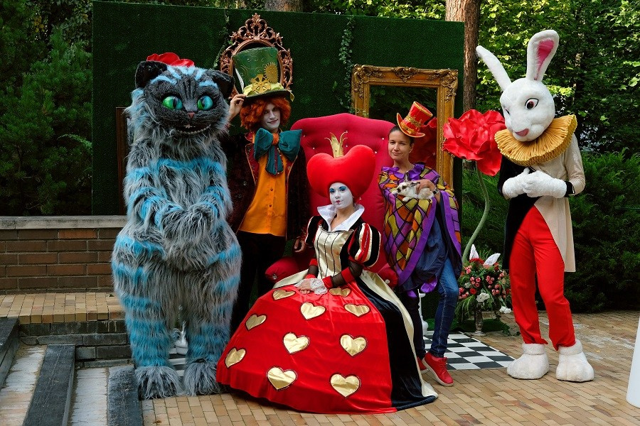 Tea party in wonderland. Kirillova Studio — мастерская декора и событий Юли Кирилловой