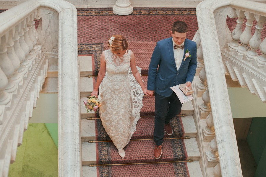 Свадебная прогулка по Санкт-Петербургу. Фотограф крещение венчание в Петербурге! Помогает подобрать храм и посоветовал душевного батюшку в СПб