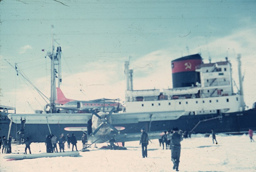Исторические фотографии. Фотоальбом показывающий увлекательный мир авиации и мир медведей Андрея Иванова