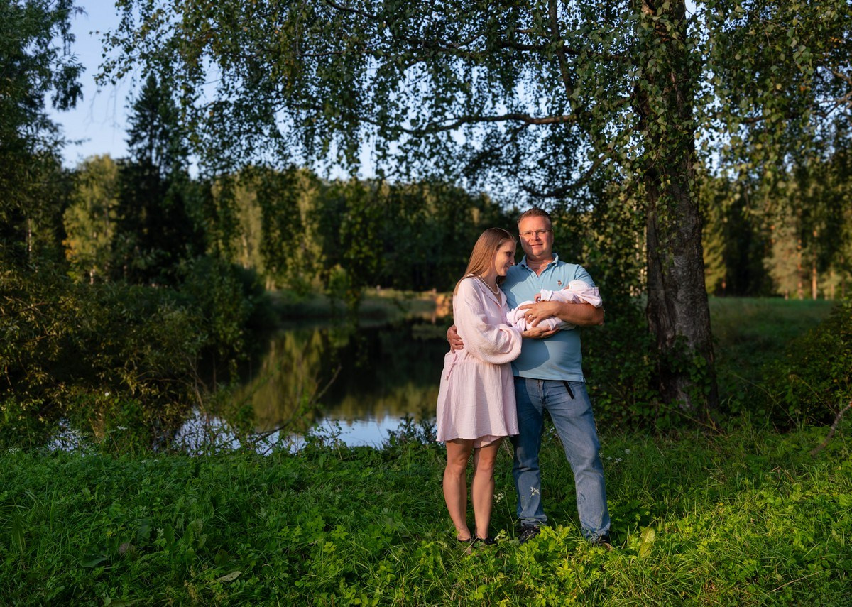 Прогулка большой семьёй