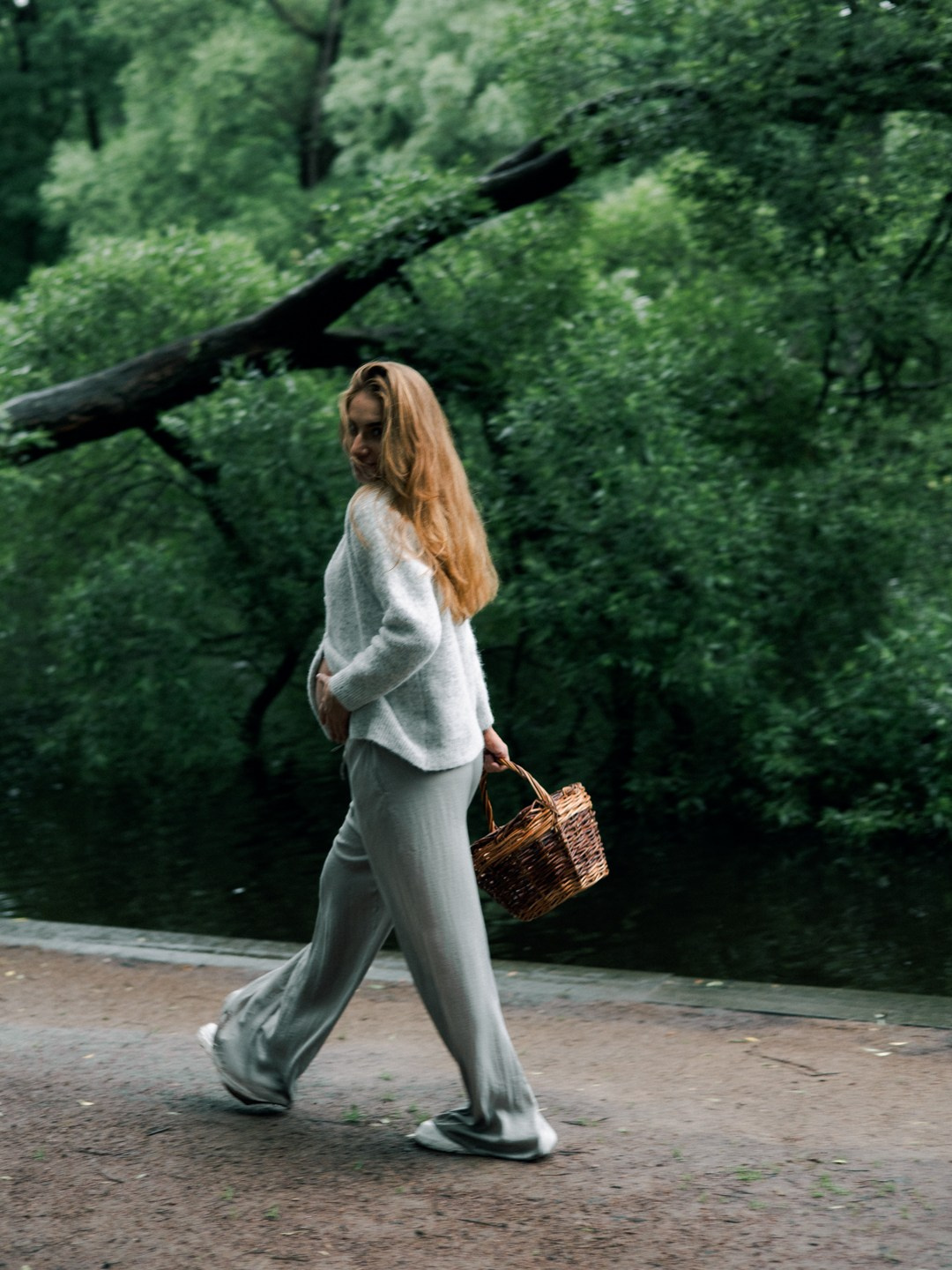 Pregnant Karina. Юлия Астра: Фотограф в Санкт-Петербурге. Снимаю женские портреты, уличные съёмки в Петербурге и людей с их собаками
