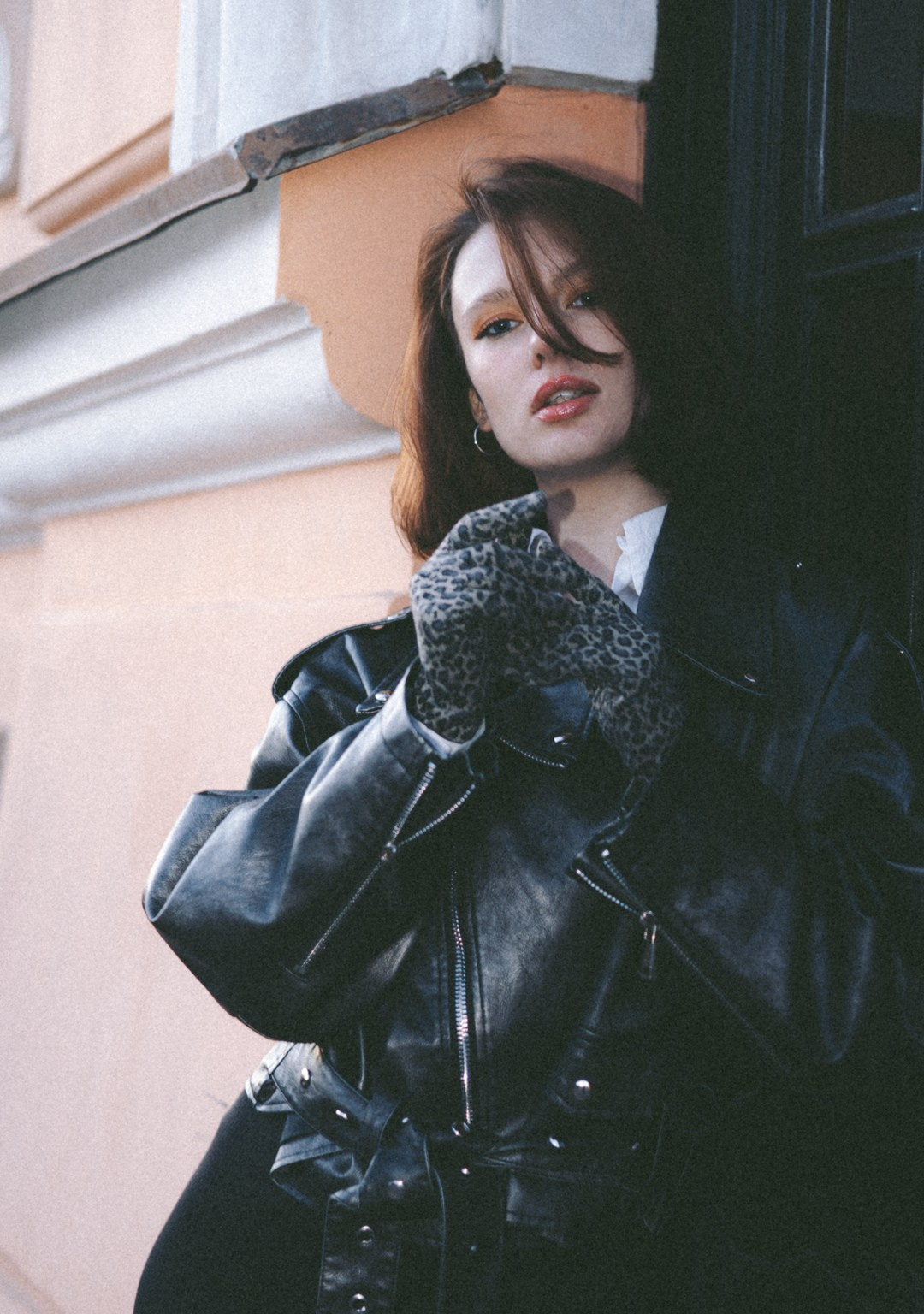 Street Yanita. Юлия Астра: Фотограф в Санкт-Петербурге. Снимаю женские портреты, уличные съёмки в Петербурге и людей с их собаками
