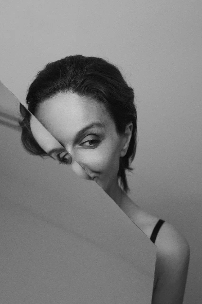 Зеркало. Фотограф для маркетплейсов Михаил Бове