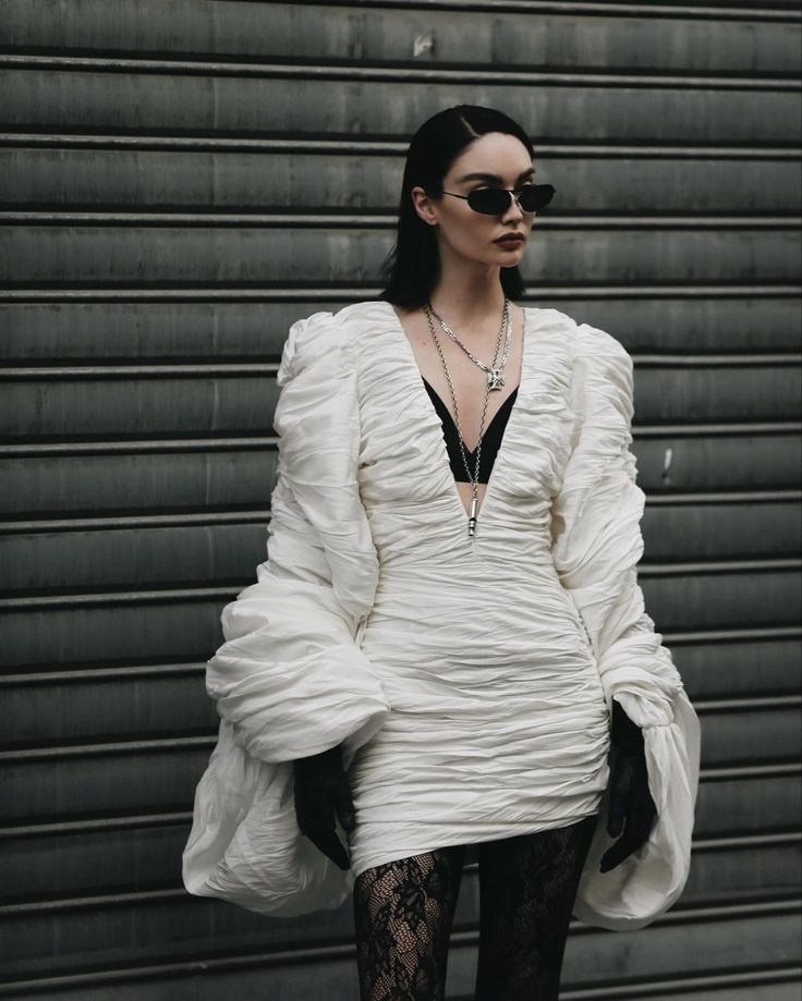 Образ невесты. Платье, макияж и укладка. Валеева Виктория | Свадебный фотограф в Ростове-на-Дону и Москве