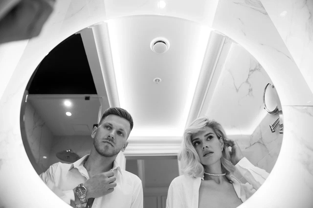 Two Hearts — One Team. Свадебный организатор Viktoria.Wedding