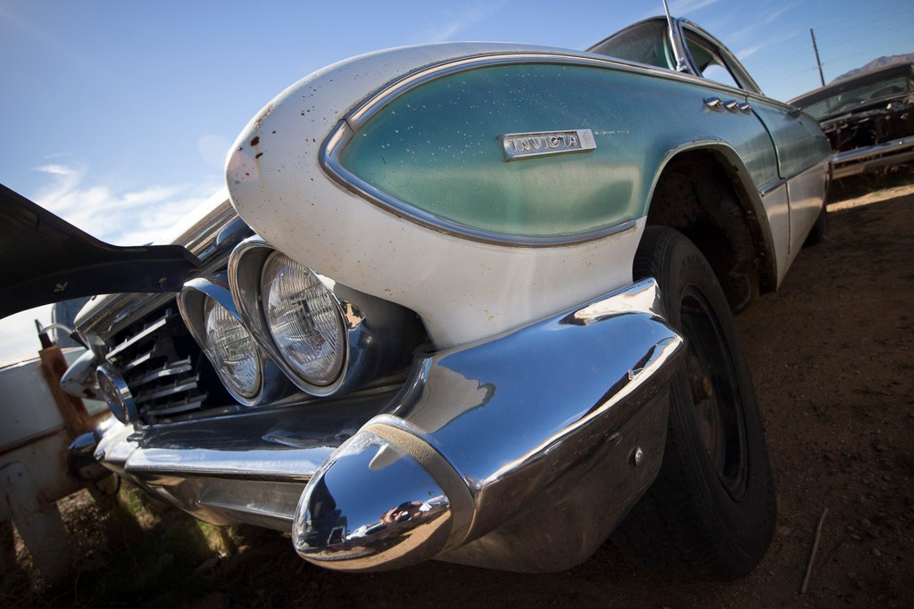 Ретро- авторазборка, США, 2013. Фотограф Василий Буланов