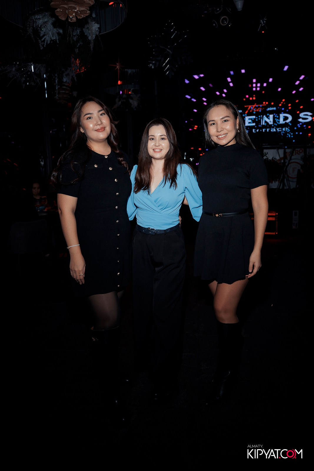 FRIENDS BAR & TERRACE. КИПЯТКОМ АЛМАТЫ! Фотосъемка мероприятий в Алматы