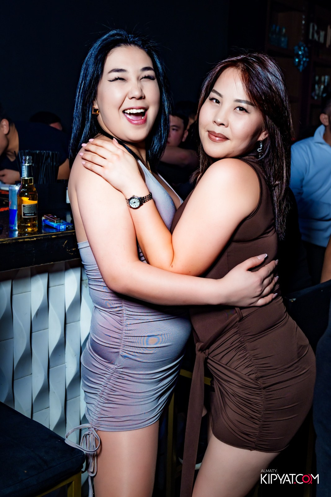 UYAT EMES BAR. КИПЯТКОМ АЛМАТЫ! Фотосъемка мероприятий в Алматы