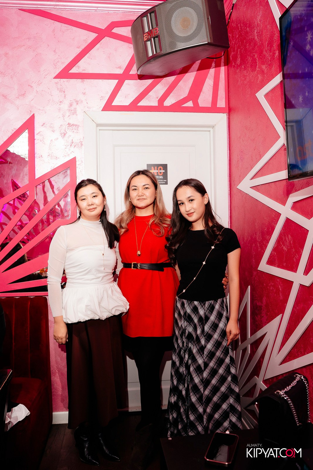 УХО И МЕДВЕДЬ НА ГАГАРИНА. КИПЯТКОМ АЛМАТЫ! Фотосъемка мероприятий в Алматы