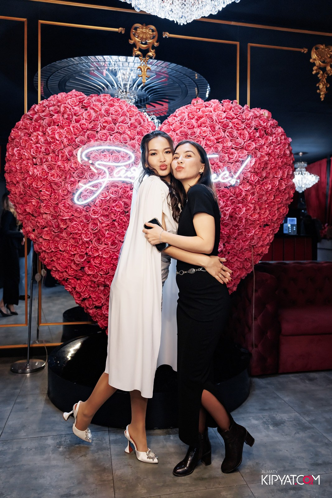 ЗАЯ, НА БИС. КИПЯТКОМ АЛМАТЫ!