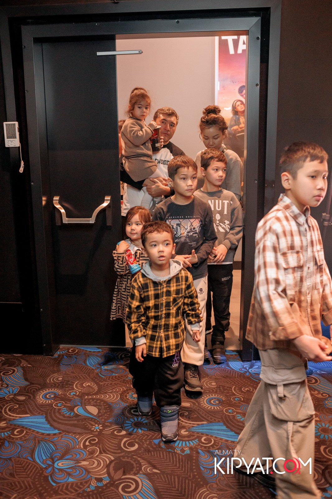 ПРЕЗЕНТАЦИЯ 9 ГРУППЫ КИНОПРОЕКТА «STARBALALAR». КИПЯТКОМ АЛМАТЫ!