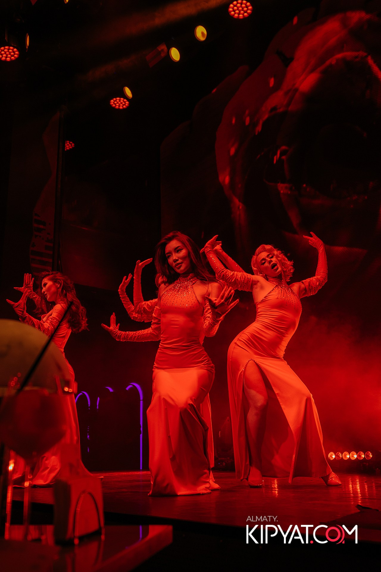 QUEEN. КИПЯТКОМ АЛМАТЫ!