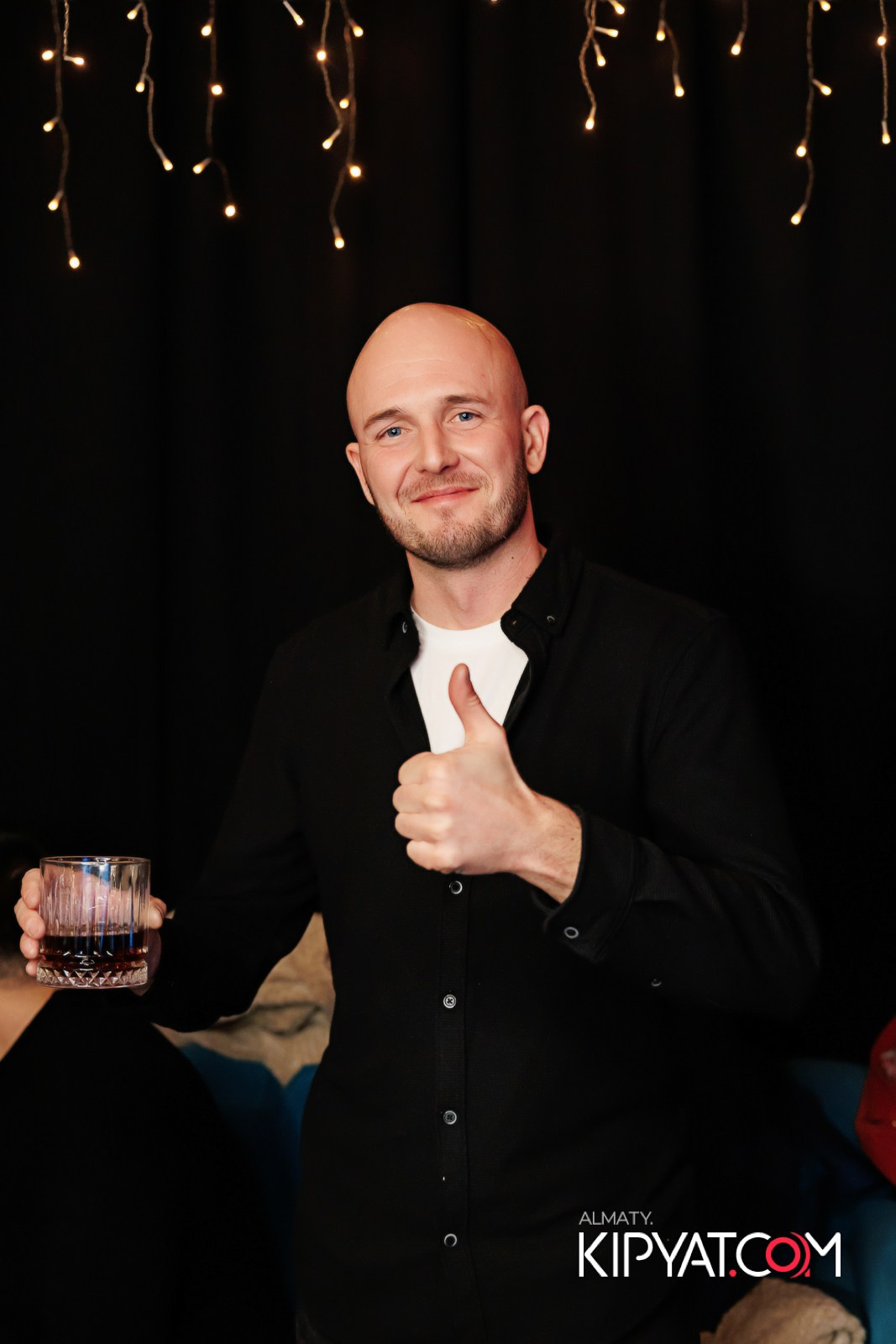OBLAKO LOUNGE BAR. КИПЯТКОМ АЛМАТЫ!