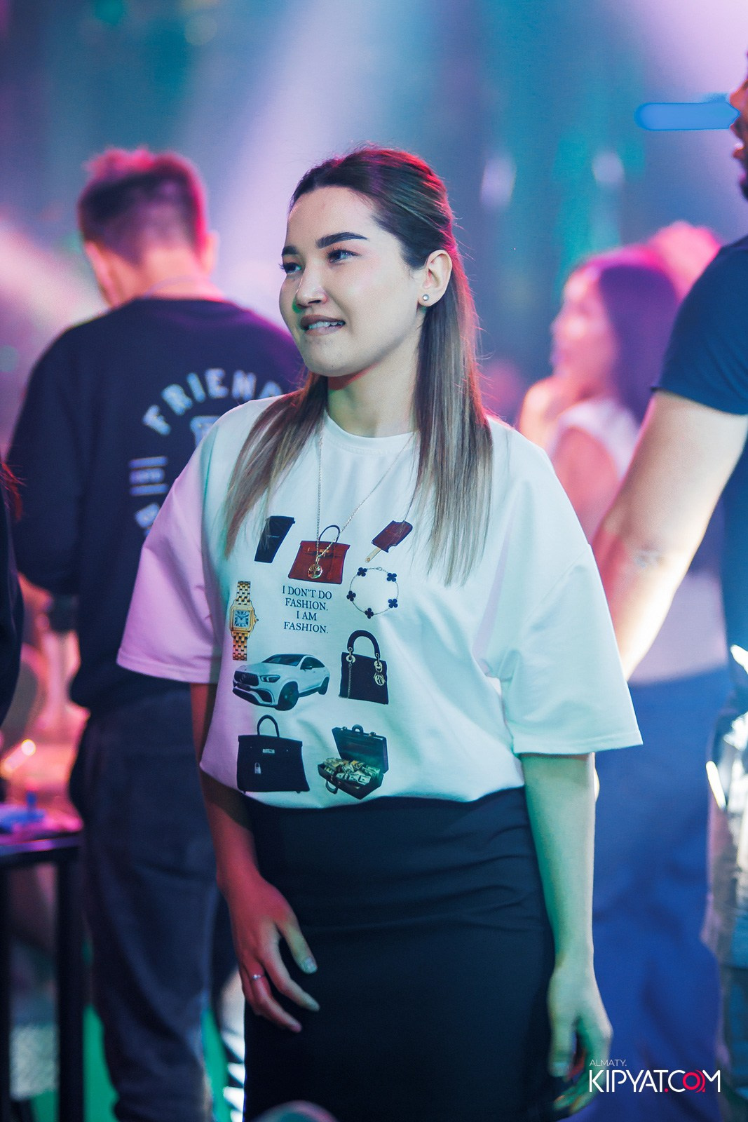 FRIENDS BAR & TERRACE. КИПЯТКОМ АЛМАТЫ!