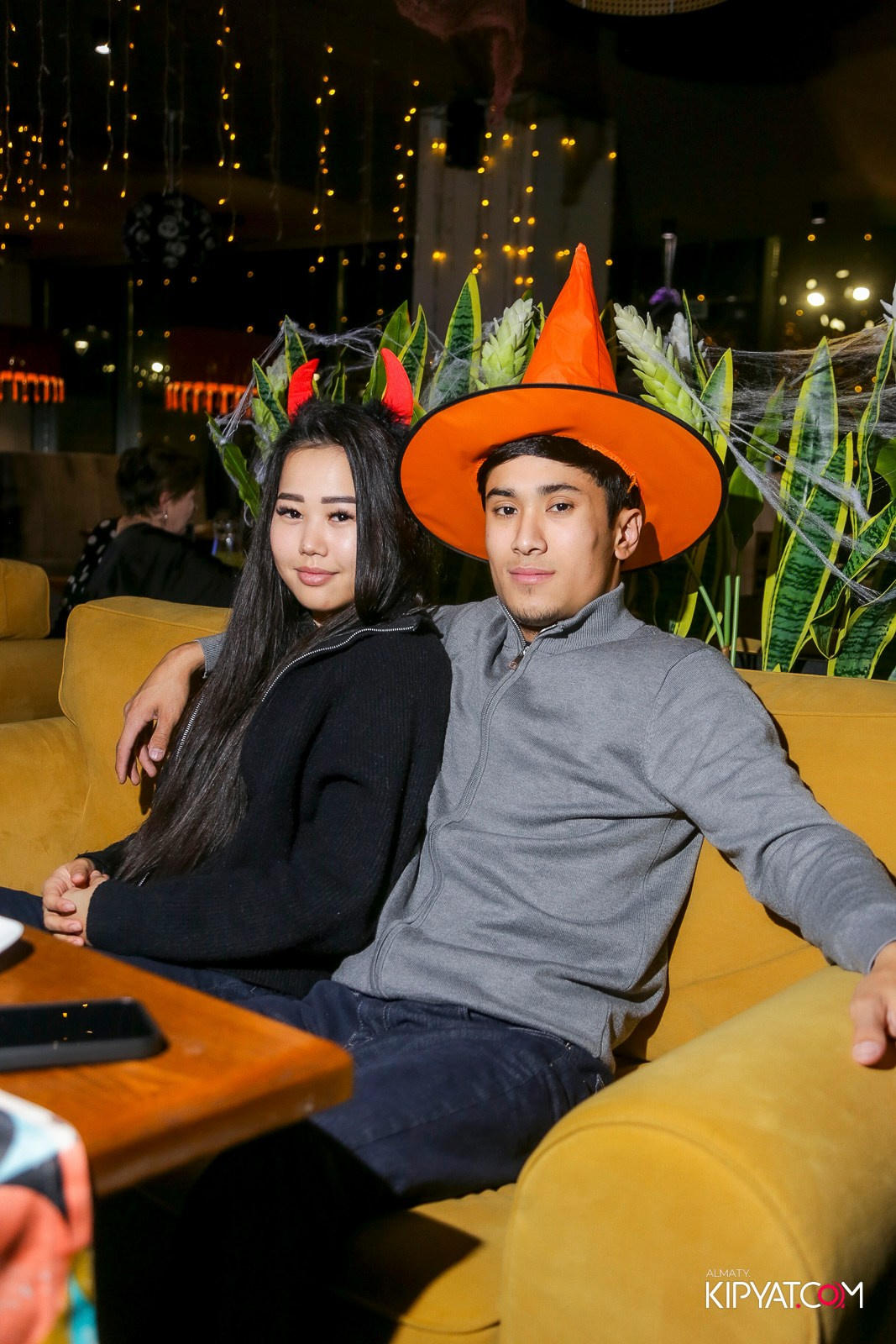 LIFE GRILL CAFE. КИПЯТКОМ АЛМАТЫ!