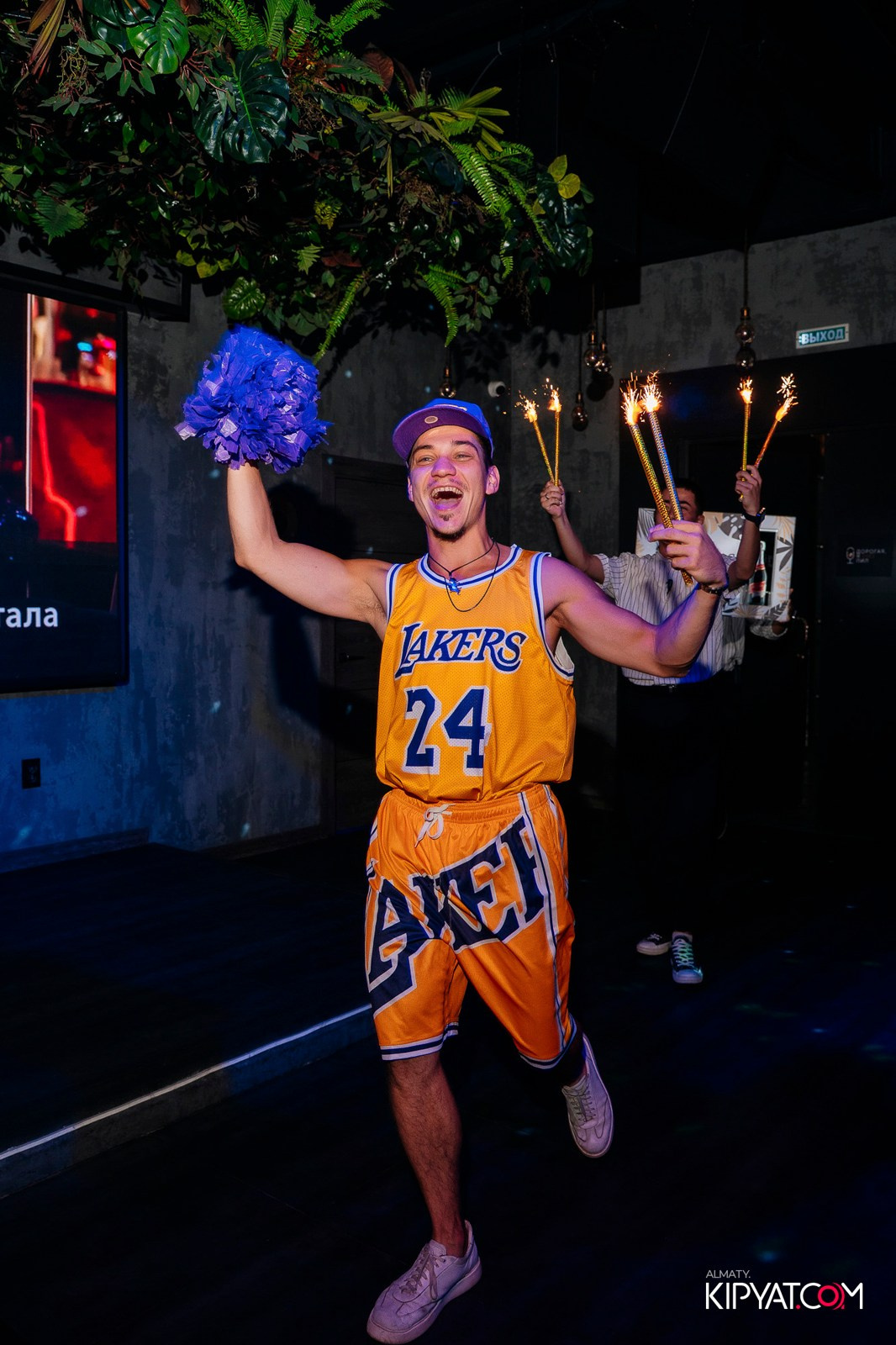 ДОРОГАЯ, Я НЕ ПИЛ. КИПЯТКОМ АЛМАТЫ!