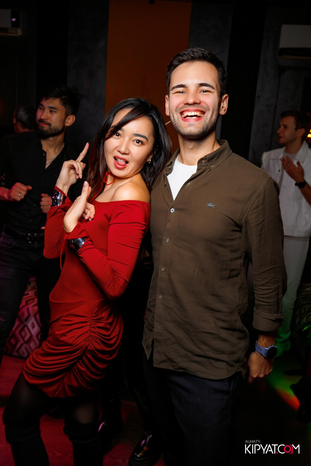 УХО И МЕДВЕДЬ НА ГАГАРИНА. КИПЯТКОМ АЛМАТЫ!