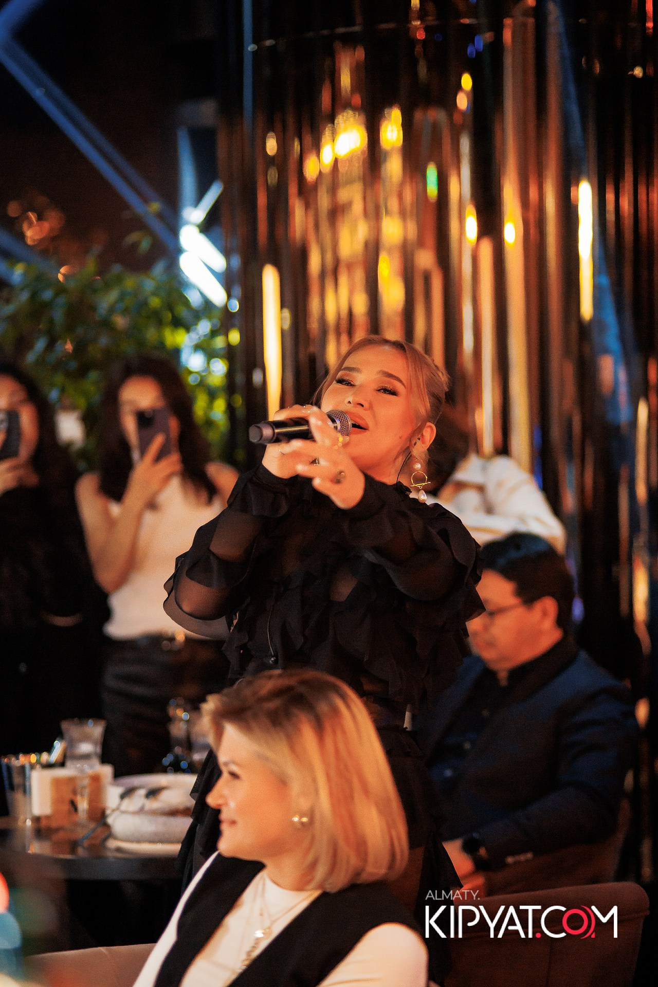 MOOD KARAOKE & TERRACE. КИПЯТКОМ АЛМАТЫ!