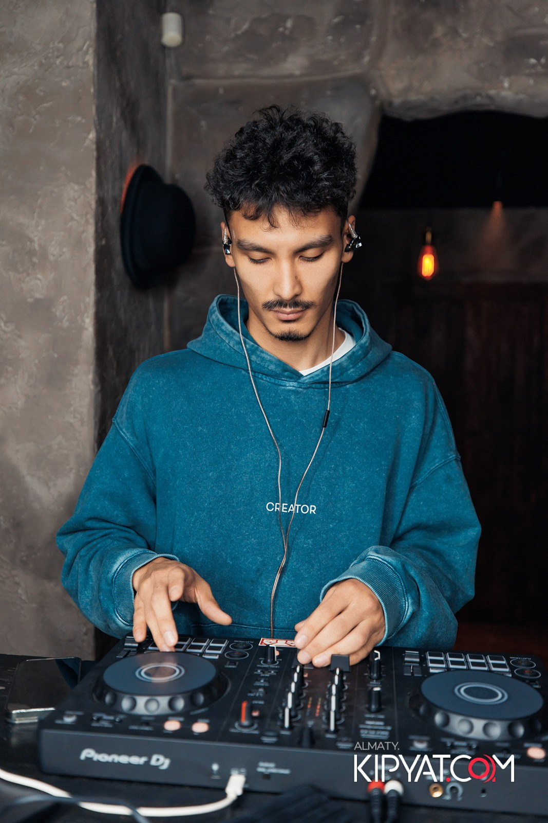 TANGIERS LOUNGE НА ПАНФИЛОВА. КИПЯТКОМ АЛМАТЫ! Фотосъемка мероприятий в Алматы