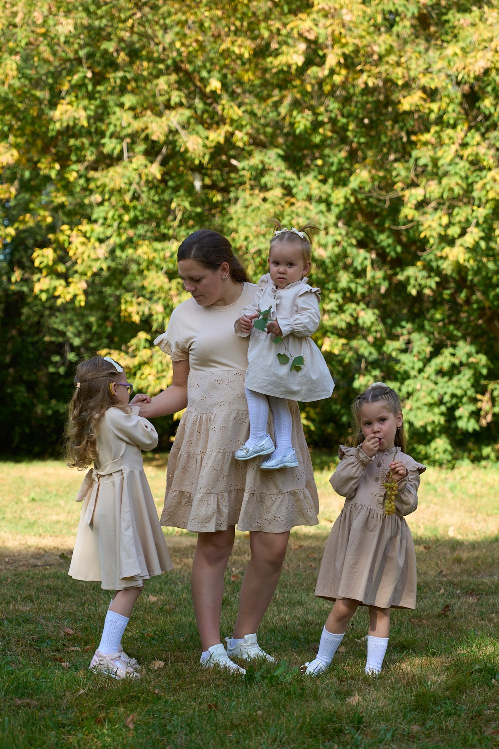 Тамара и дочери. Фотограф Светлана Боровикова в Домодедове