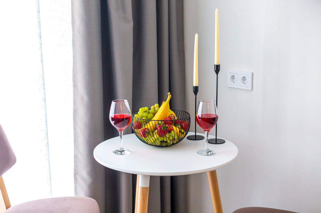 Стильная квартира для отдыха в ЖК бизнес класса с собственным бассейном!. Квартиры посуточно, длительно в Сочи, LARA APART GROUP