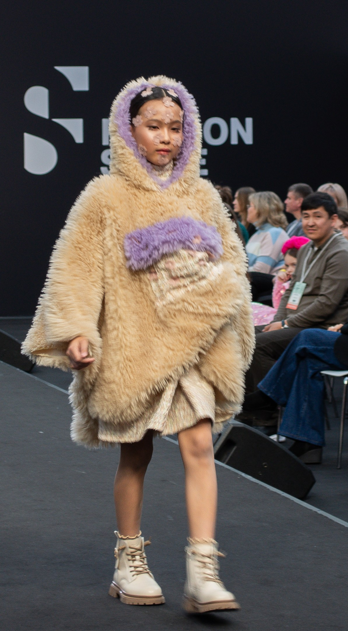 Fashion Style Russia -Детский показ. Victoria Radjevna Репортажный Фотограф — Видеограф Москва • Санкт-Петербург