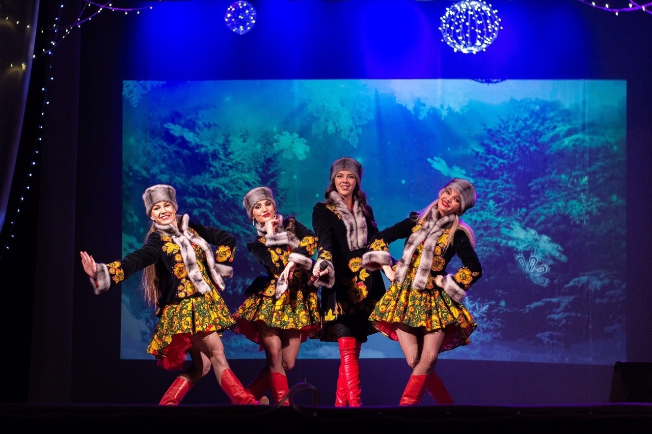 НОВОГОДНИЕ ВЕЧЕРА ДЛЯ ЖИТЕЛЕЙ ГОРОДА 2019. Дворец Культуры г. Заволжья