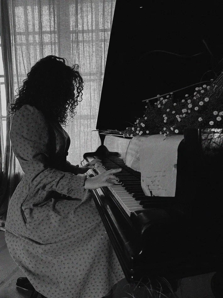 Алёна. Hmliber — фотограф и контент-креатор из Петербурга