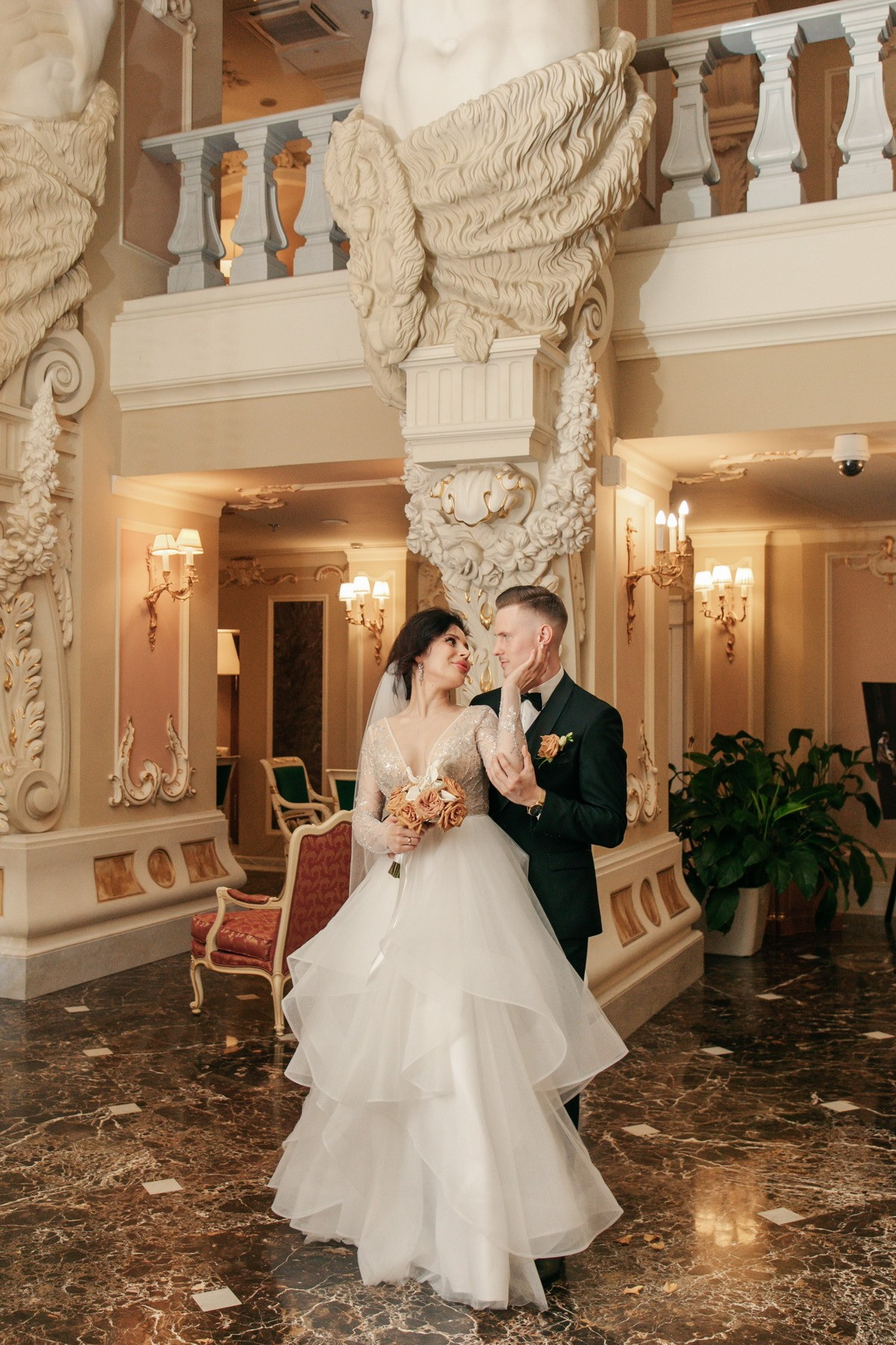 провести свадьбу в спб, какой торт выбрать на свадьбу, где заказать банкетный зал питер, лофт для проведения свадьбы какой, посоветуйте фотографа, посоветуйте визажиста, свадебный букет где купить спб санкт петербург