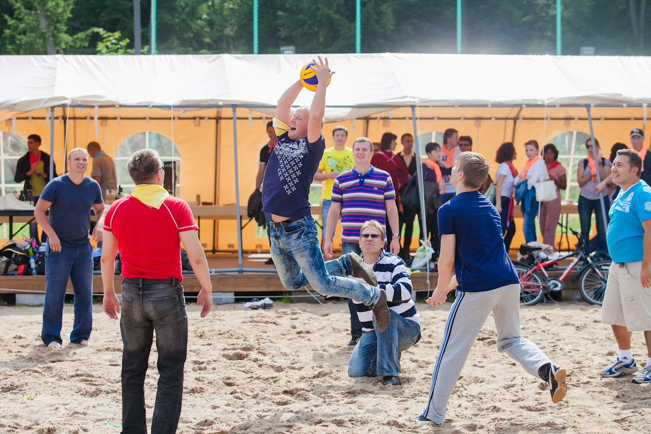 Командообразующее. Фотограф событий, Максим Романенко