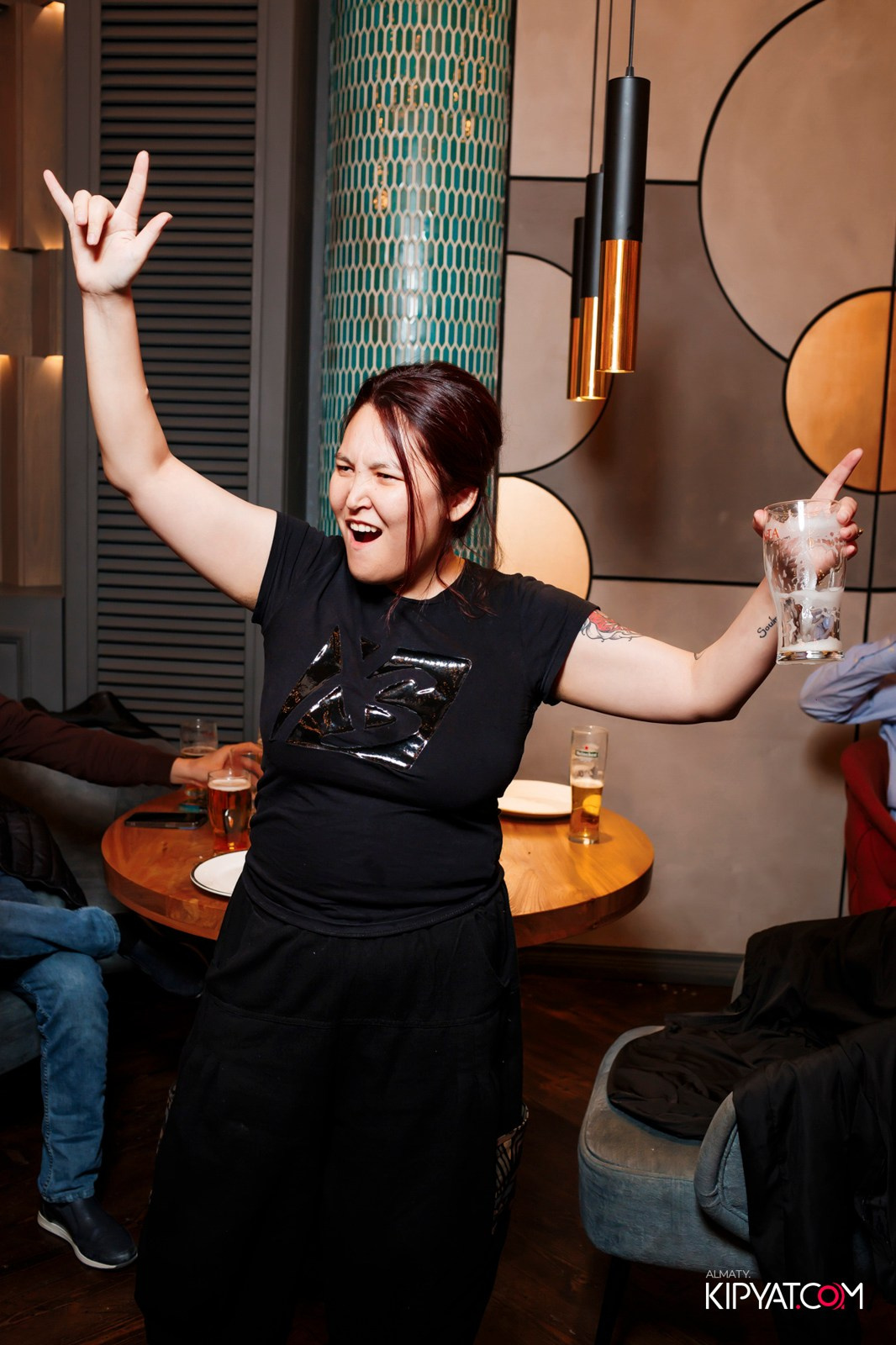 OKTOBERFEST-ПИНТА PREMIUM. КИПЯТКОМ АЛМАТЫ!