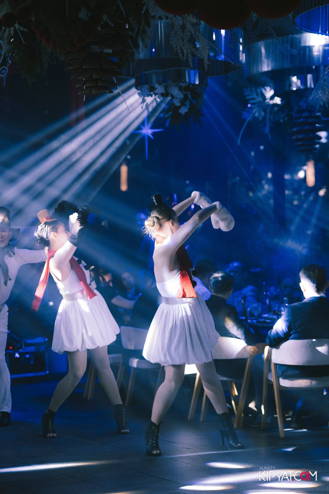 FRIENDS BAR & TERRACE. КИПЯТКОМ АЛМАТЫ! Фотосъемка мероприятий в Алматы