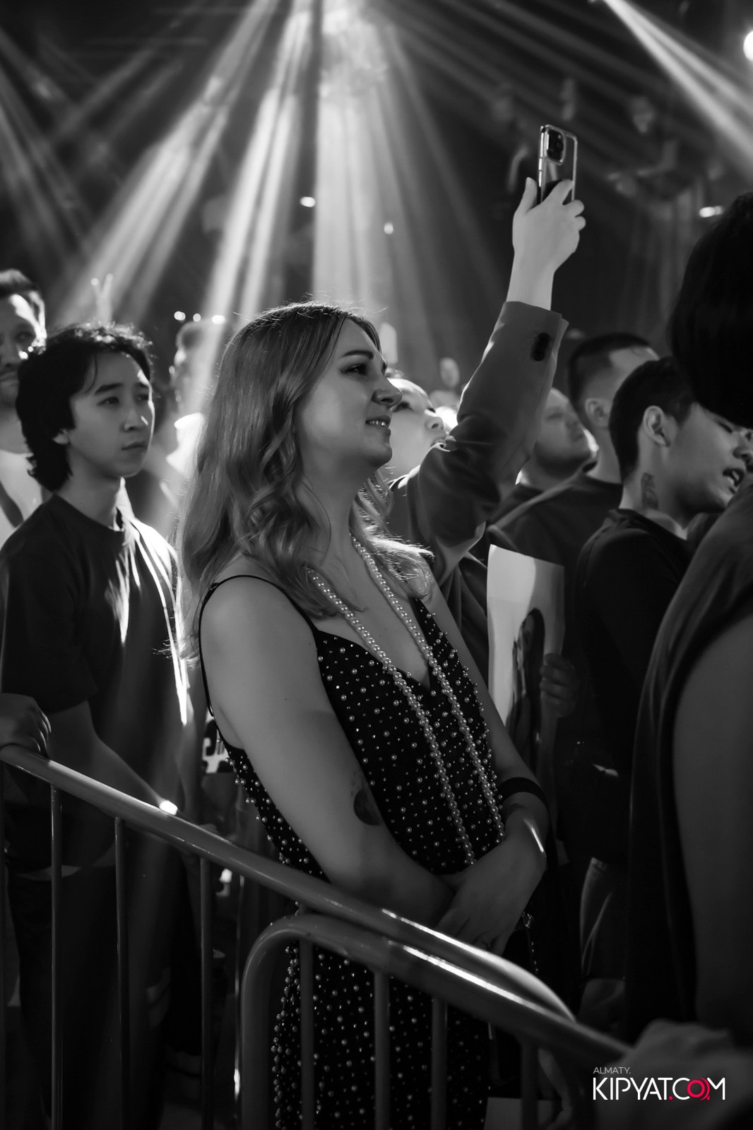 НОЧНОЙ КЛУБ ICON. КИПЯТКОМ АЛМАТЫ!