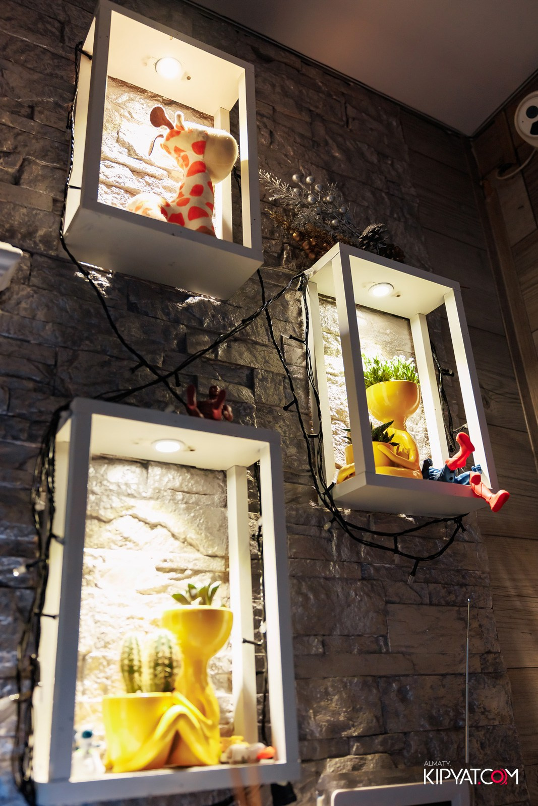 УХО И МЕДВЕДЬ НА ГАГАРИНА. КИПЯТКОМ АЛМАТЫ!