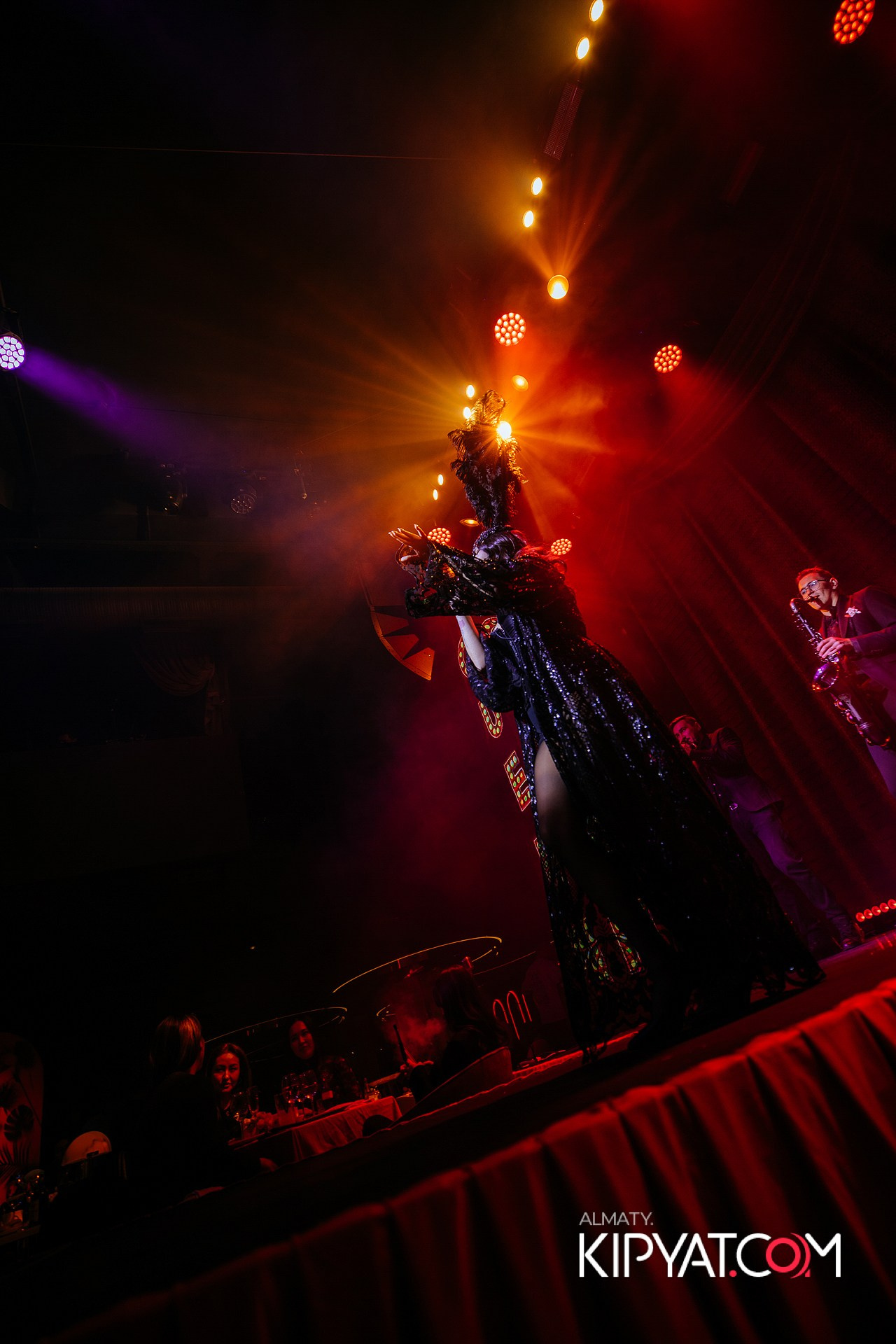 QUEEN. КИПЯТКОМ АЛМАТЫ!