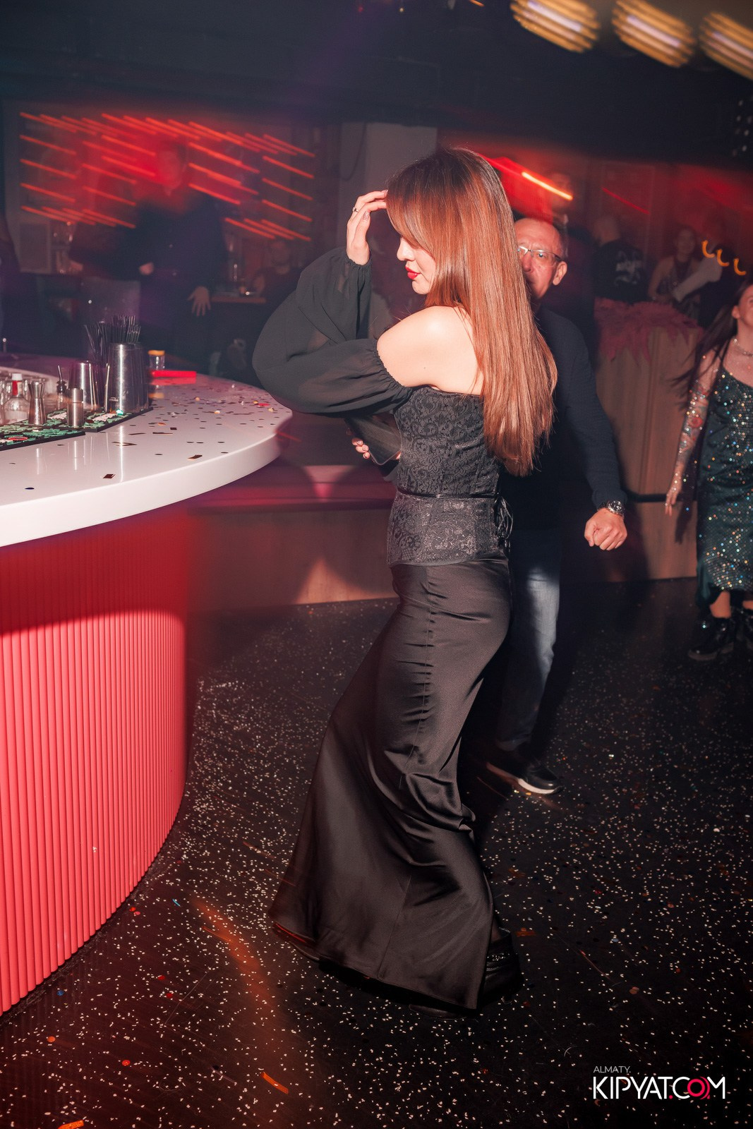 SANTA BARBARA. КИПЯТКОМ АЛМАТЫ!