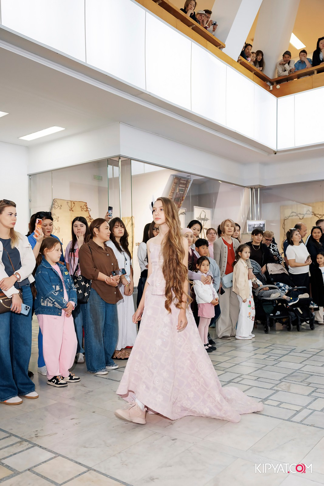 JUNIOR MODELS SHOW. ПЕРФОМАНС НОЧЬ В МУЗЕЕ. КИПЯТКОМ АЛМАТЫ! Фотосъемка мероприятий в Алматы