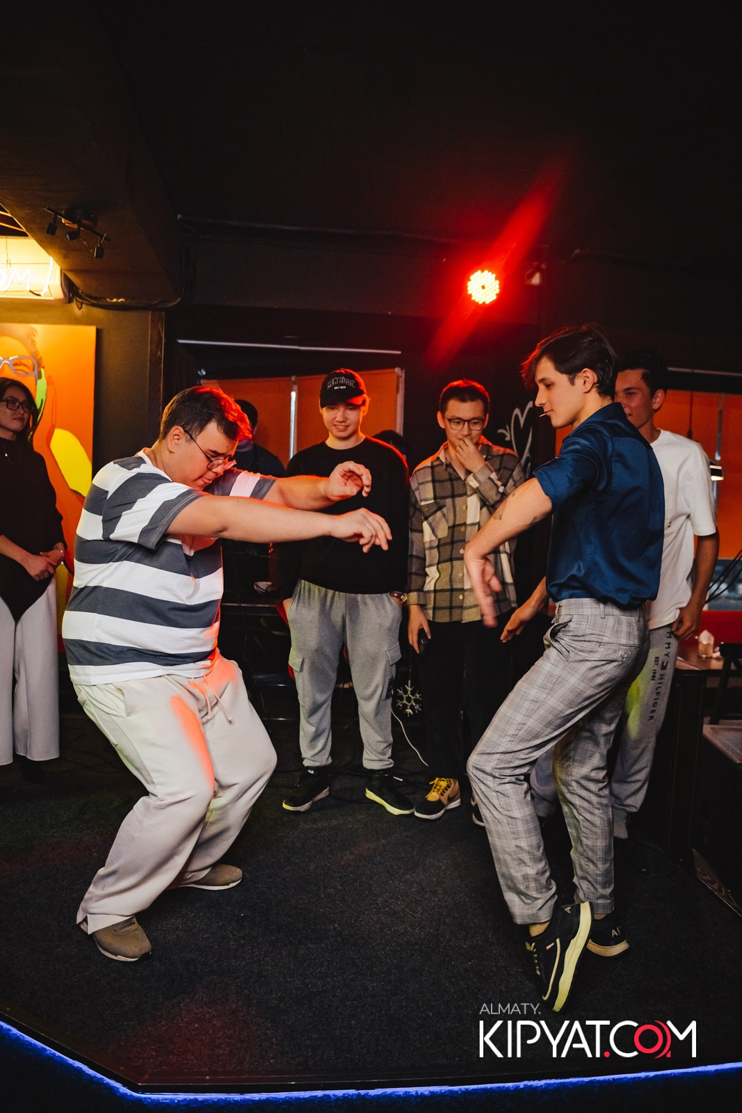 ГРИЛЬ БАР ШАШЛЫКOFF. КИПЯТКОМ АЛМАТЫ!