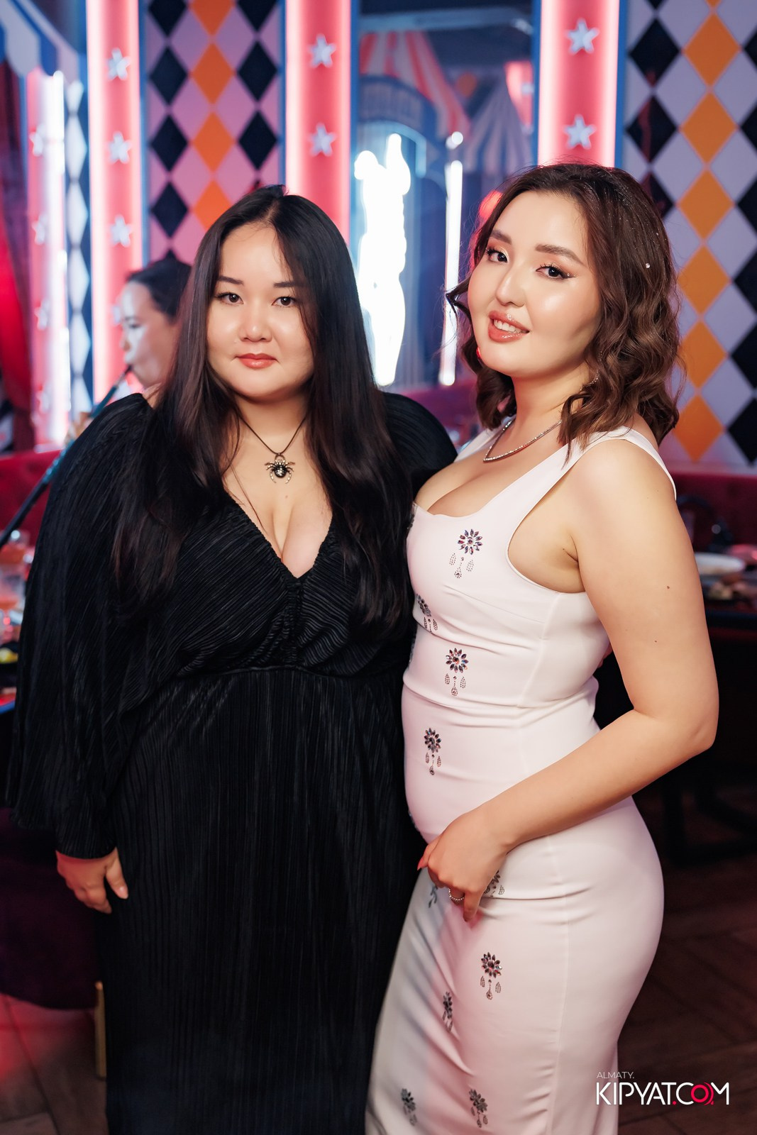 ЗАЯ, НА БИС. КИПЯТКОМ АЛМАТЫ!