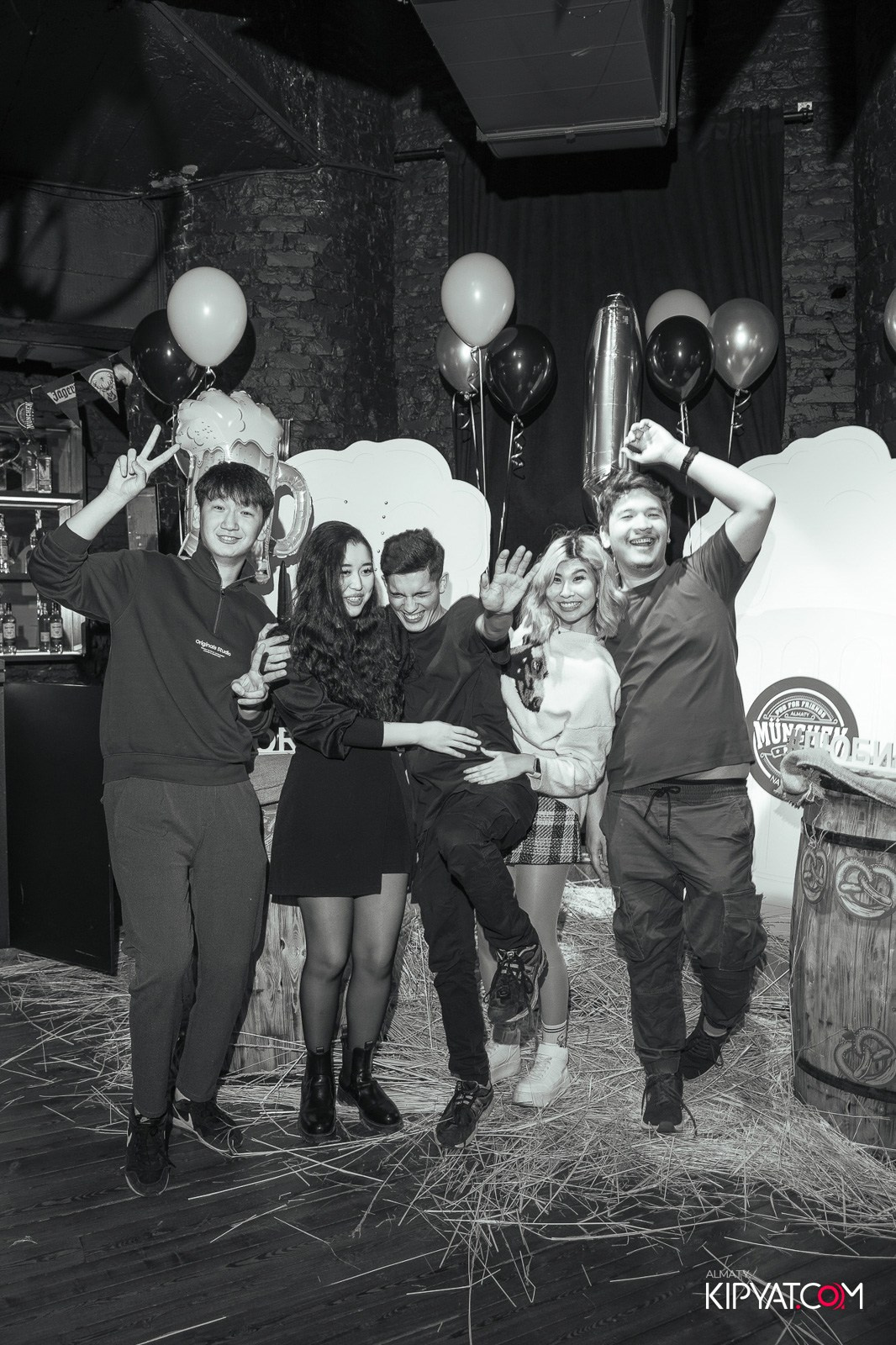 ДЕНЬ РОЖДЕНИЯ — MUNCHEN PUB NA PANFILOVA. КИПЯТКОМ АЛМАТЫ!