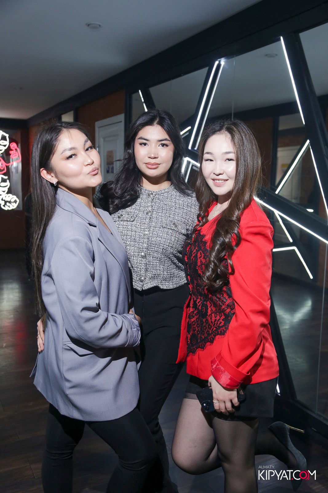 УХО И МЕДВЕДЬ НА САИНА. КИПЯТКОМ АЛМАТЫ! Фотосъемка мероприятий в Алматы