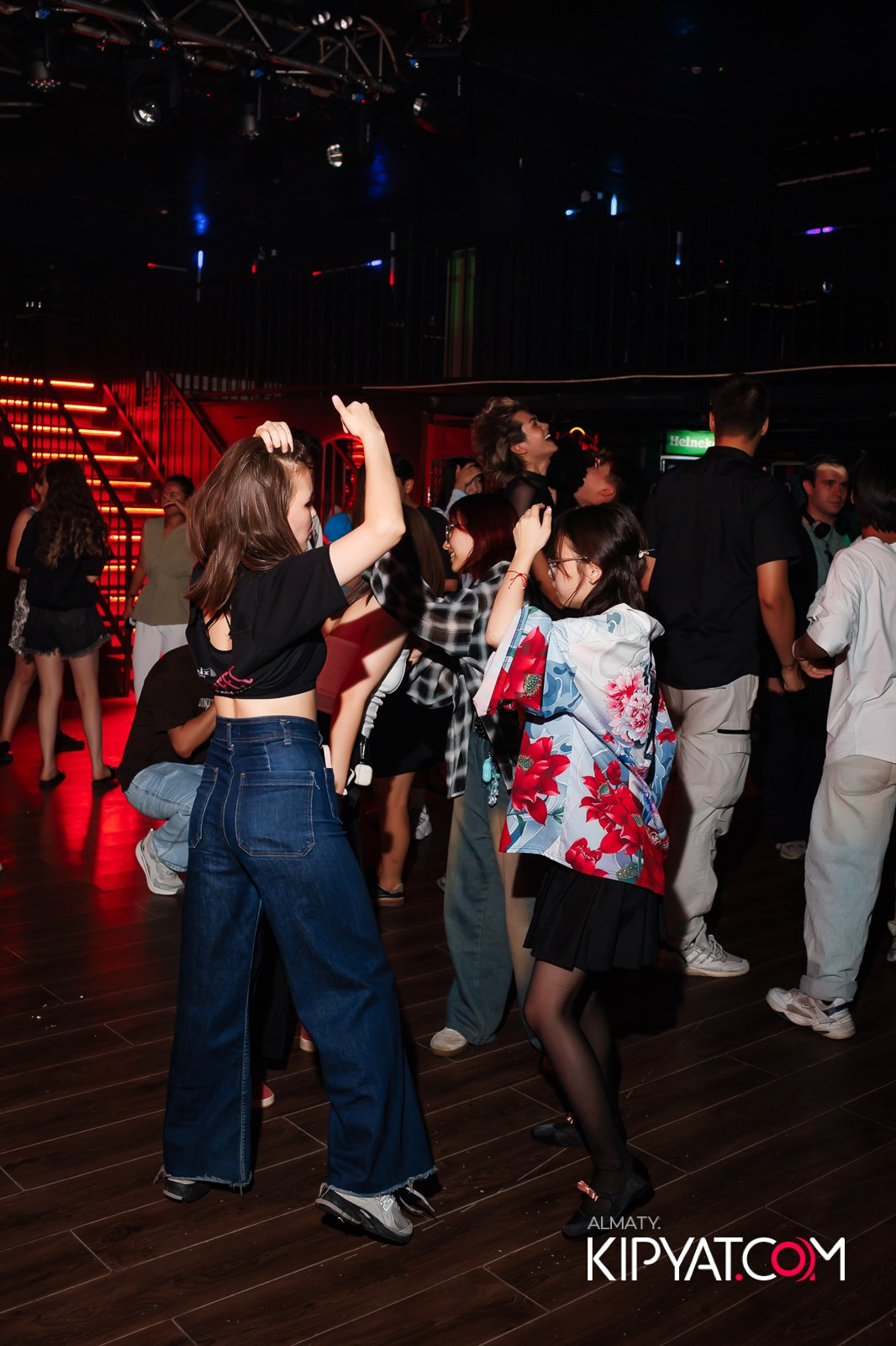 НОЧНОЙ КЛУБ ICON. КИПЯТКОМ АЛМАТЫ!