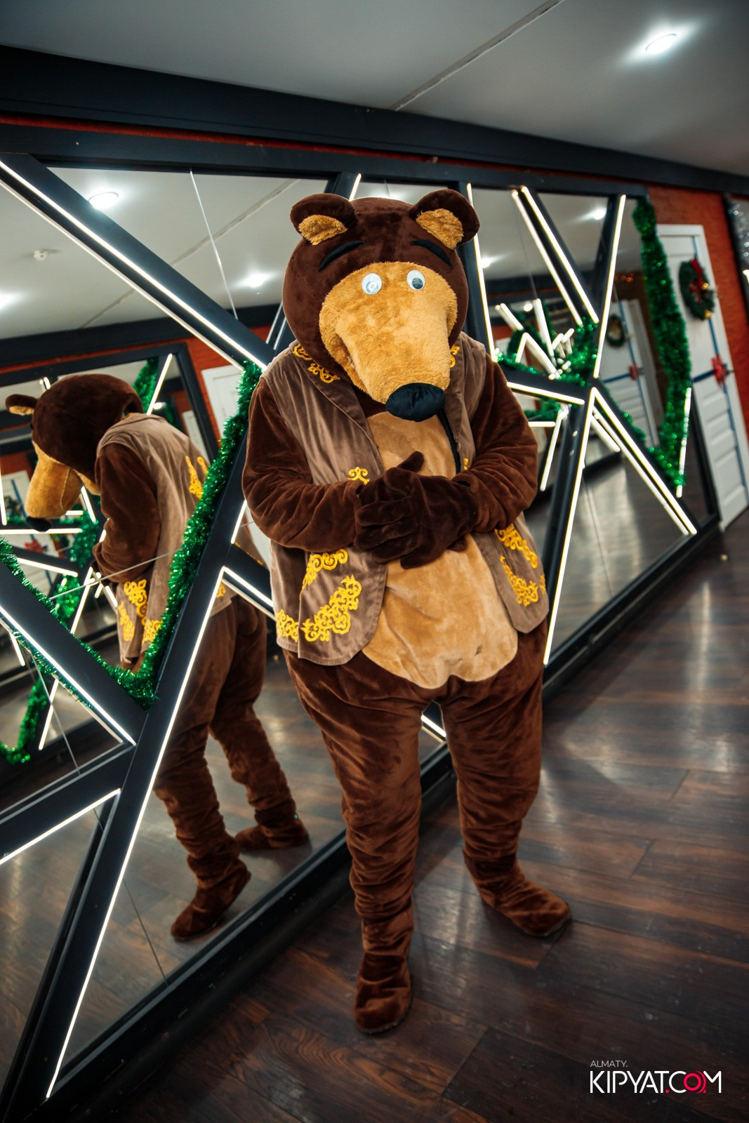 УХО ИМЕДВЕДЬ НА САИНА. КИПЯТКОМ АЛМАТЫ!