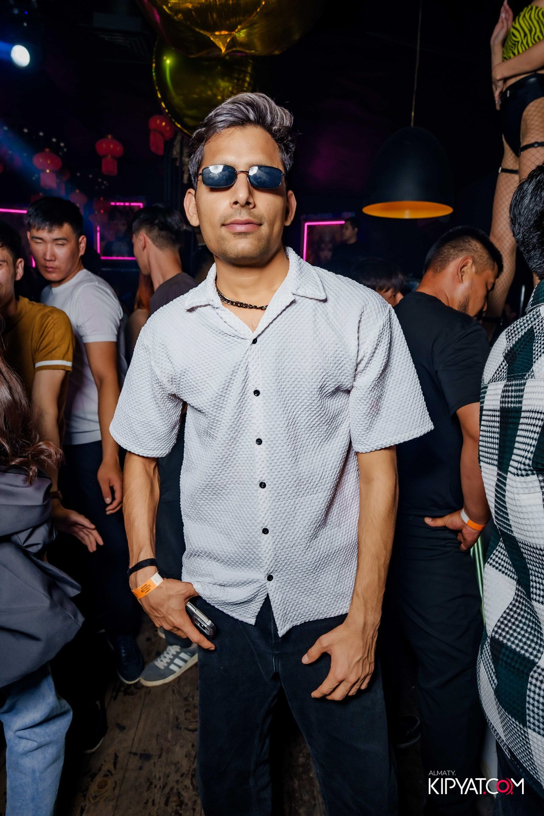 UYAT EMES BAR. КИПЯТКОМ АЛМАТЫ!