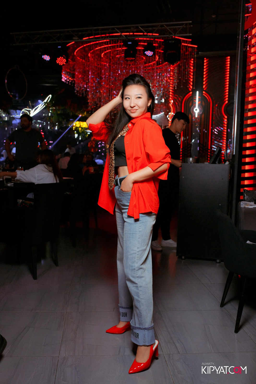 FRIENDS BAR & TERRACE. КИПЯТКОМ АЛМАТЫ!