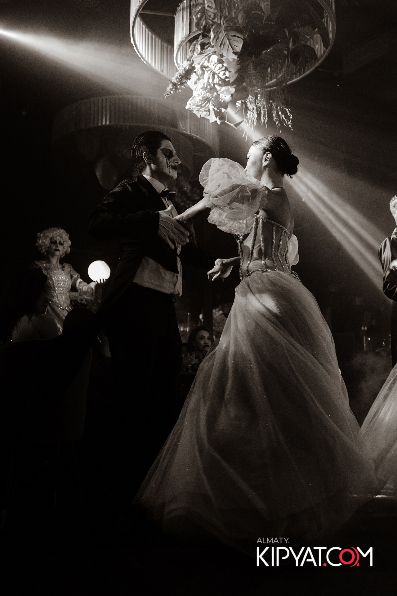 FRIENDS BAR & TERRACE. КИПЯТКОМ АЛМАТЫ! Фотосъемка мероприятий в Алматы